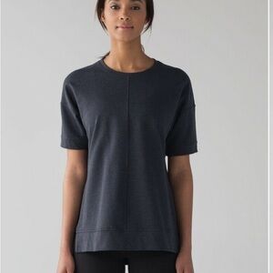 Lululemon Cut Above Tee/Sweatshirt sz 8